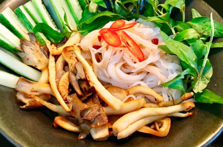 3 cách làm bún trộn ngon và dễ làm cho tháng chay