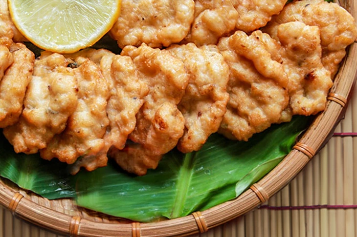 Chả Mực Hạ Long vàng rụm