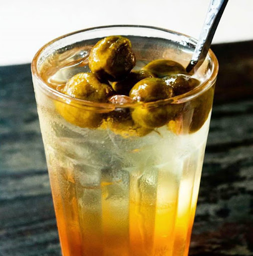 Ly nước sấu đúng vị Hà Nội - mát mẻ, chua thanh và cực kì sảng khoái